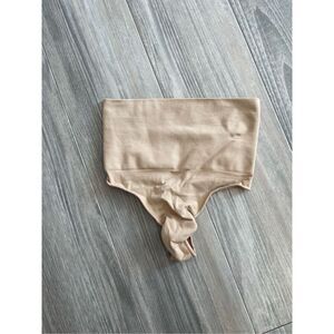 NWOT Skims high waisted nude thong Size S/M